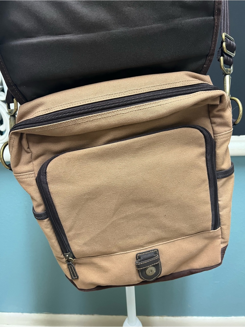 Eddie Bauer Vintage Canvas Messenger bag - Picture 6 of 10